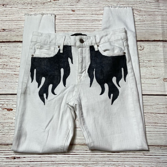 Sanctuary Denim White Skinny Jeans with Black Flames Sz 26 - Picture 10 of 12